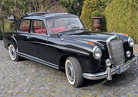 Mercedes-Benz 220 220s