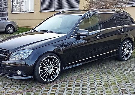 Mercedes-Benz C 350 4matic AMG Line T-Model. Viele Neuteile!