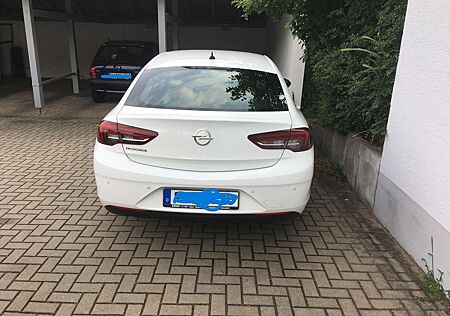 Opel Insignia +Grand+Sport+1.5+Direct+InjectionTurbo+Bus