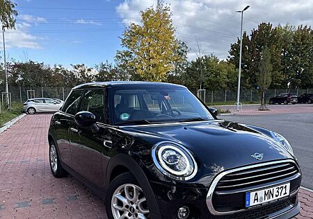 Mini Cooper 5-t. (F55) TÜV neu