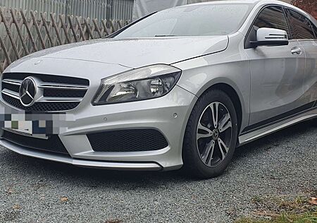 Mercedes-Benz A 200 (BlueEFFICIENCY) AMG Sport Garantie 2 jahre