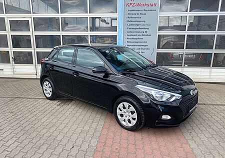 Hyundai i20 1.2, USB, Allwetterreifen, HU/AU neu