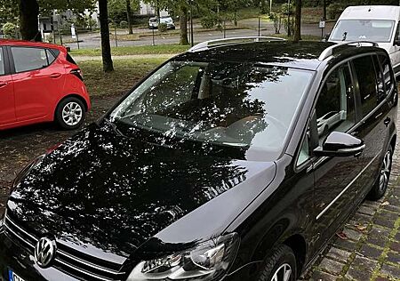 VW Touran Volkswagen Highline