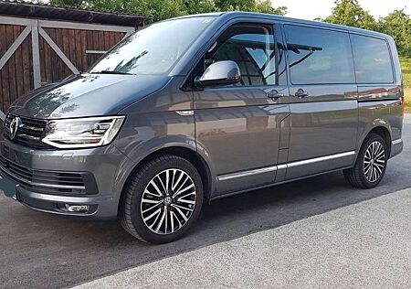 VW T6 Multivan Volkswagen Multivan DSG Kurz Highline