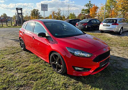 Ford Focus gebraucht kaufen Ford Focus ST line Sportpaket/Navi/Sitzh/Lenkrh/PDC/Frontsh