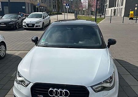 Audi A1 1.6 TDI Sportback S tronic line Sportpaket