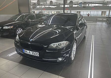 BMW 530d 530 Gran Turismo Blue Performance