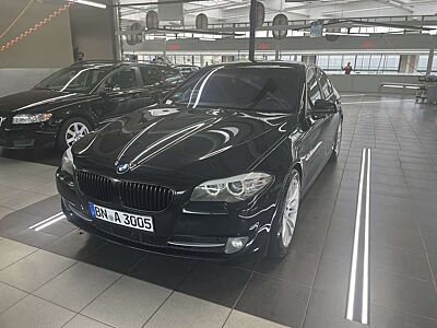 BMW 530 530d Gran Turismo Blue Performance
