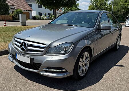Mercedes-Benz C 220 CDI 7G AVANTGARDE BI-XENON AHK SITZH NAVI TEMP