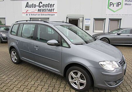 VW Touran Volkswagen Trendline, AHK, CLIMATR., 6 GANG..