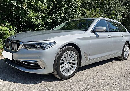 BMW 520d 520 xDrive Touring Aut. Luxury Line