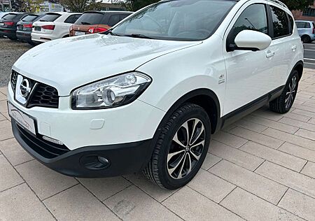 Nissan Qashqai Tekna 4X4 Navi 360° Kamera Panno Leder