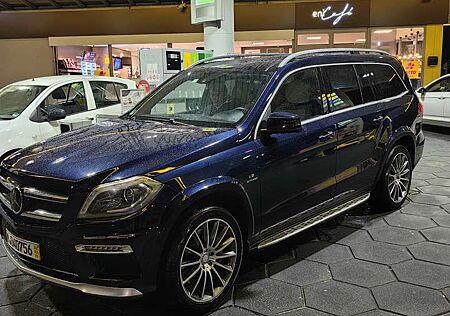 Mercedes-Benz GL 63 AMG 4Matic Speedshift Plus 7G-TRONIC. Super gepflegt.