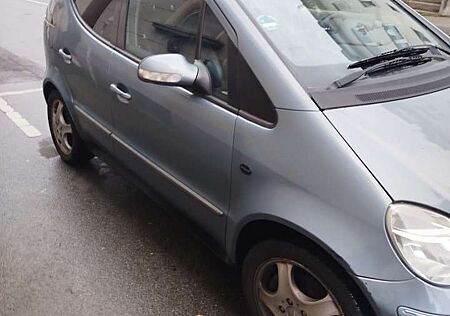 Mercedes-Benz A 190 L Avantgarde