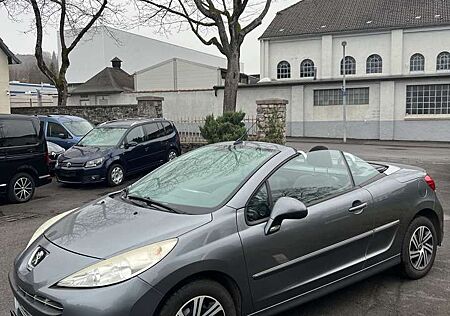 Peugeot 207 Premium-Cabrio-Klima!