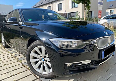 BMW 320d 320 Touring Sport-Aut. Modern Line Navi Leder Pdc