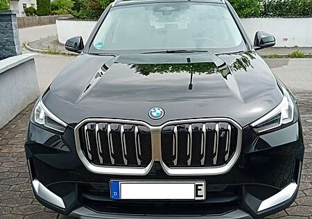 BMW iX1 xDrive30