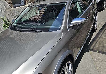 VW Passat Alltrack Volkswagen 2.0 TDI 4Motion DSG BlueMotion Tec