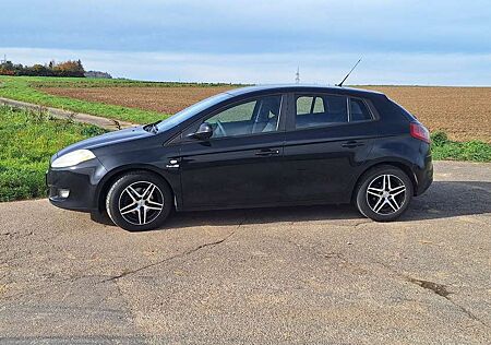 Fiat Bravo 1.4 T-JET 16V Kundendienst Scheckheftgepflegt