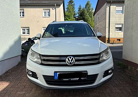 VW Tiguan Volkswagen 2.0 TDI DPF BlueMotion Technology Cup Sport & Styl