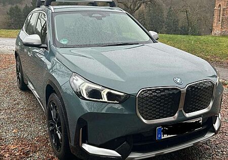 BMW iX1 x-line