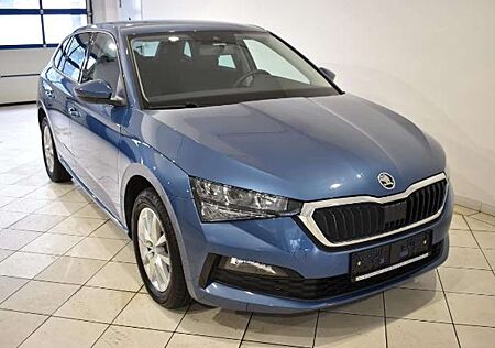 Skoda Scala 1.5TSI Ambition LED SHZ PDC