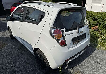 Chevrolet Spark LT *TÜV NEU* KLIMAA EURO5 USB AUX ALLWETTER PDC