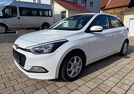 Hyundai i20 Classic Klima SHZ SR ALU WR