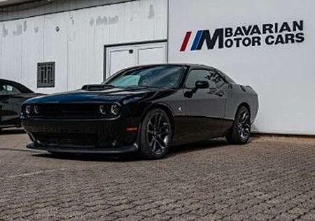 Dodge Challenger R/T Scat Pack