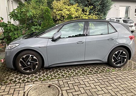 VW ID.3 Volkswagen Performance Upgrade Pro Life