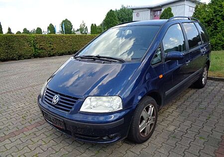 VW Sharan Volkswagen 1.9 TDI Family AHK/Klimaaut/SHZ/TÜV Mai 26