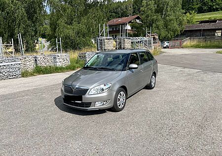 Skoda Fabia II Combi 1.4 MPI Combi FAMILY