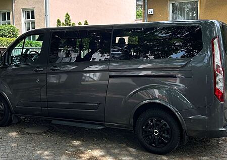 Ford Tourneo Custom 320 L2H1 VA Autm. Titanium X