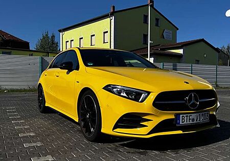 Mercedes-Benz A 180 7G-DCT AMG Line