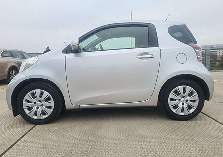 Toyota iQ KLIMA SR WR TÜV AU 6/26