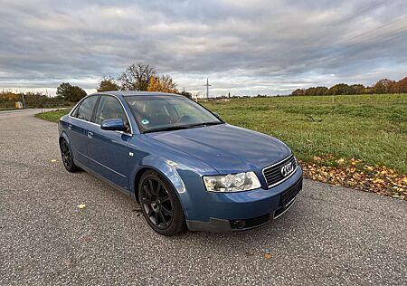 Audi A4 2.0 Klima GSD AHK Scheckheft Bose Soundsystem