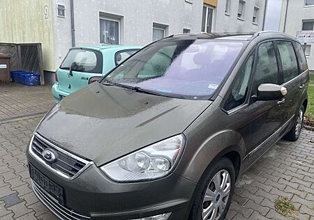 Ford Galaxy 2.0 EcoBoost Titanium