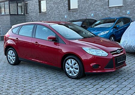 Ford Focus Lim. Trend Garantie* 1.Hand*