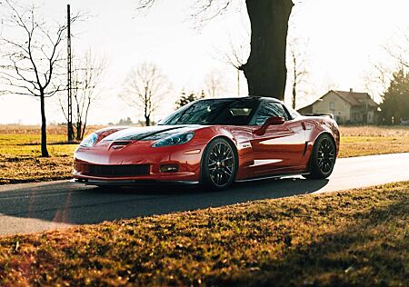 Chevrolet Corvette Z06 Coupe Z06 - 7.0 V8 LS7 612hp 1380kg manual monster