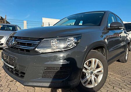 VW Tiguan Volkswagen Klimaanlage,PDC,6-Gang,Tüv:06/27,AHK