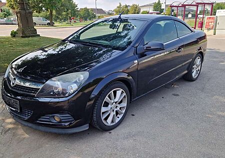 Opel Astra TwinTop*Cosmo*Leder*TÜV 11_26*Lesen