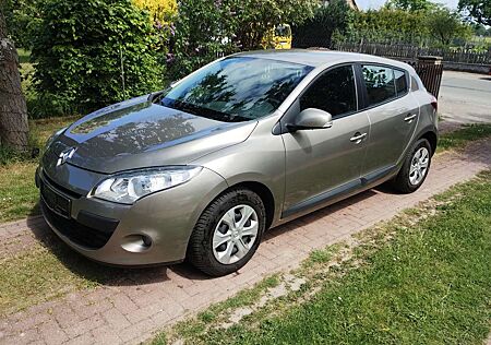 Renault Megane 1.6 Coupe Dynamique