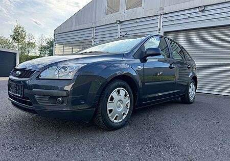 Ford Focus Lim. Fun X TÜV 11/2025