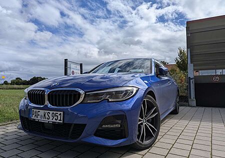 BMW 320d 320 xDrive Aut. M Sport H+K, HeadUp, Pano, Laser