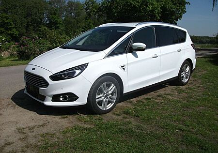 Ford S-Max 1.5 Eco Titanium,1.Hand, AHK, LED Licht