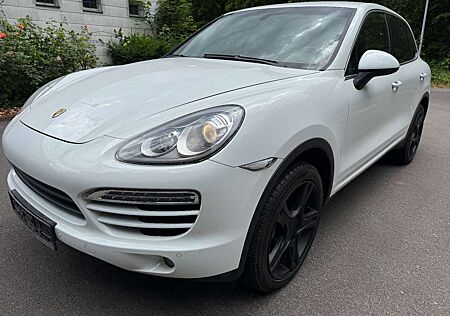 Porsche Cayenne Diesel**1 Hand**Leder**Navi**