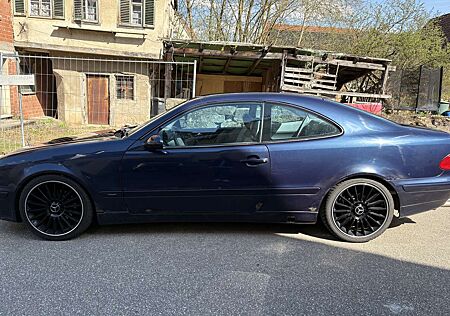 Mercedes-Benz CLK 230 Coupe Kompressor Sport