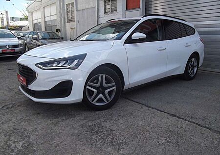 Ford Focus Turnier 1,5 TDCi Cool & Connect Autom.