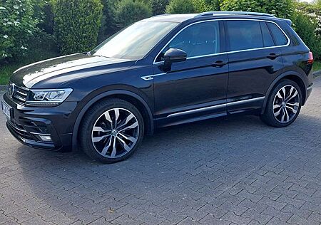 VW Tiguan Volkswagen R-Line 2.0 TDI SCR Sport(BlueMotion)Highlin