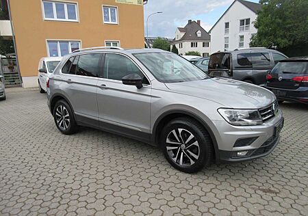 VW Tiguan Volkswagen 2.0 TDI IQ.DRIVE *NAVI+Euro 6*